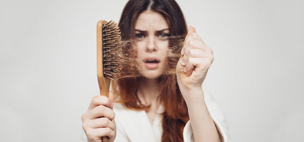 15 einfachste Möglichkeiten, Ihr Haar zu Hause zu inkubieren, um Geld für die Schönheit zu sparen