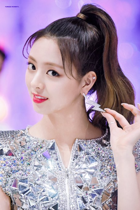 Kiểu Tóc Xoăn Lơi 11