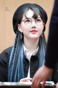 Tóc Nhuộm Màu Xanh đen 4