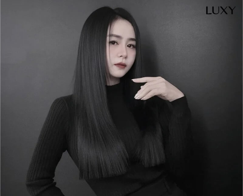 Tóc thẳng dài cúp phồng